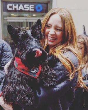 Karen Gillan Instagram - Such an honor and an absolute BLAST to be the Grand Marshal for this years Tartan Day Parade in New York City. 

We celebrated all things Scottish in my exquisite kilt made by the talented as hell @howiekilt 

Thanks for having me Tartan Day!!! 

#tartandayparade