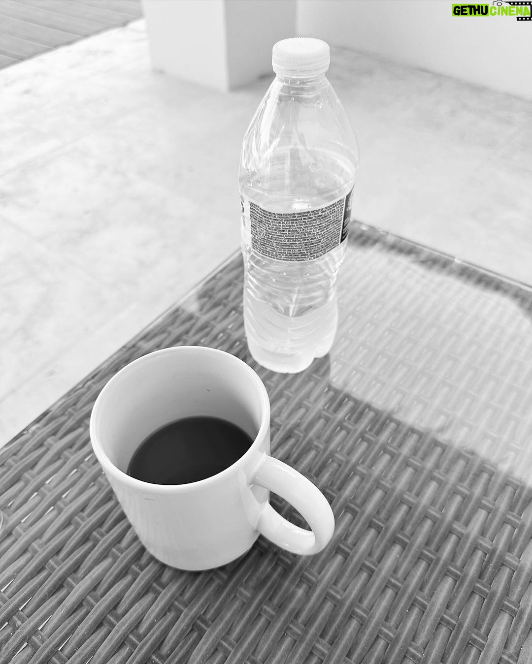 Karen Gillan Instagram - New year. Fresh coffee. Time to WRITE. Let’s go