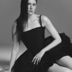 Karen Gillan Instagram – @fault_magazine 

Photographer / Creative Director / Producer: @raenbadua
Stylist:  @lucakingston @thewallgroup
Hairstylist: @bobbyeliot 
Makeup Artist: @ninapark
1st Photo Assistant: @mlmc_tmp
2nd Photo Assistant: @vincent_madero
Style Assistants: @nataliescec @chicanojimbo
Hair Assistant: @selina.boon.beauty
Studio: @goinspire.studio
Studio Manager: @jonahcgozlan