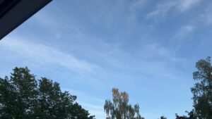 Kari Hietalahti Instagram - Led in the Sky 🎈 
•
#zeppelin #ledzeppelin