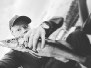 Kari Hietalahti Instagram - That is Zander, jeah baby 🪼 
•
#zander #pikeperch #opminternational #yamahamotorfinland #kuusamonuistin #yamarincross  #saimaamoments #53cm