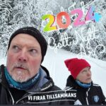 Kari Hietalahti Instagram - Gott Nytt År🐰 Vi firar tillsammans och vi åker skidor👑 • #gundeblacksvan 🦤 #14km #195km✔️ #fiscerski #fischermaastohiihto #fischertwinskin #rossignolskinskis #customski #paloheinä #helsinkiskiweeks #xcskiing #suomenlatupaloheinä Paloheinän Hiihtoladut
