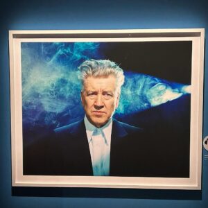 Kari Hietalahti Instagram - Miles Aldridge @fotografiska.tallinn 👁️ 
•
#milesaldridge #davidlynch #fotografiska #tallinn