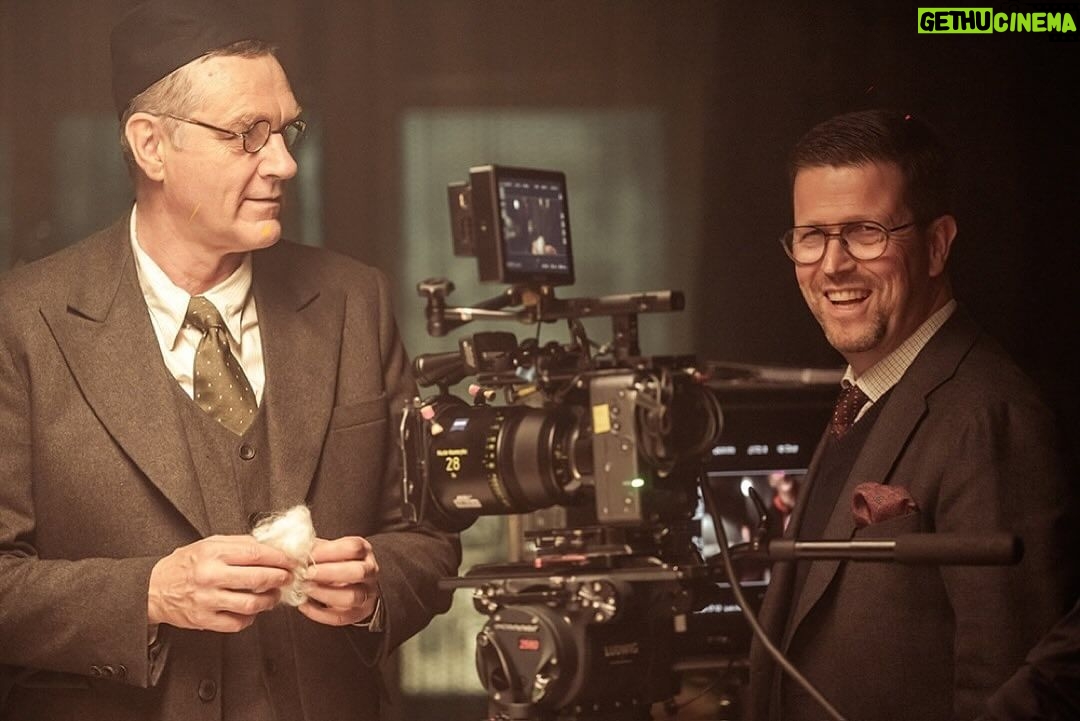 Kari Hietalahti Instagram - Next work NIE ALLEIN with Klaus Härö & Ville. 🙌 Exiting. Photo @mrpfilmandmedia • #klaushärö #villevirtanen #nieallein #neveralone #EiKoskaanYksin #filmmaking 🎥#matilaröhrproductions #nordiskfilm #taskafilm #hobab #samsarafilmproduktion #pennedpictures #suomenelokuvasäätiö Tallinn, Estonia