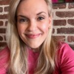 Kari Wahlgren Instagram - Thanks for the gorgeous highlights @diazgoodlifehair! I feel purty…🥰💗