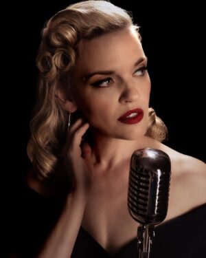 Kari Wahlgren Instagram - Photo shoot with the incredible @ericavincentphotos for an upcoming project. The retro glam vibes were magical!!🤩 Hair and makeup by @beauty_brigade_  and styling by @planetchaotika…thanks for making me feel so pretty, ladies!🥰
