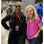 Kari Wahlgren Instagram - WOW! Look at these FLCL and Saber Alter Cars! 😱😍😍 Amazing cosplay and wonderful fans at day two of @kamicon_official! 💗 #convention #anime #fanart #cosplay #fandom #voiceover #videogames