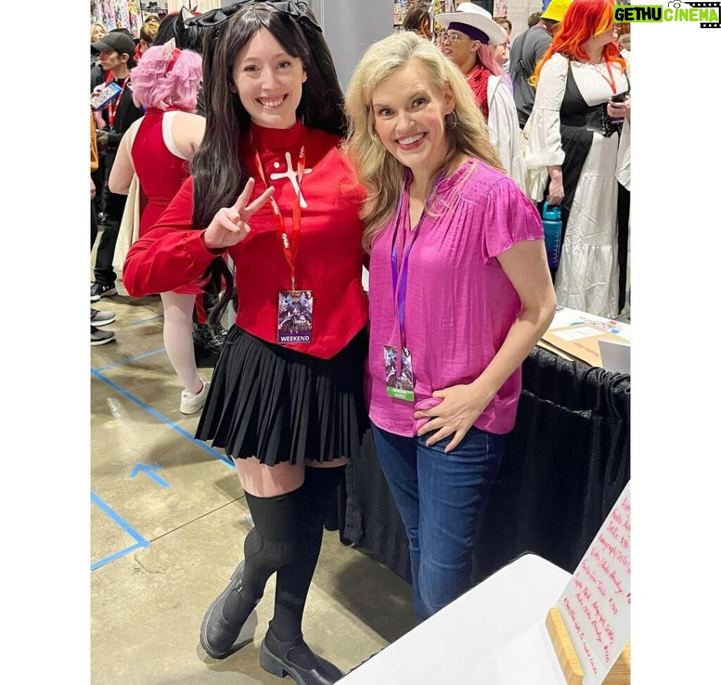 Kari Wahlgren Instagram - WOW! Look at these FLCL and Saber Alter Cars! 😱😍😍 Amazing cosplay and wonderful fans at day two of @kamicon_official! 💗 #convention #anime #fanart #cosplay #fandom #voiceover #videogames