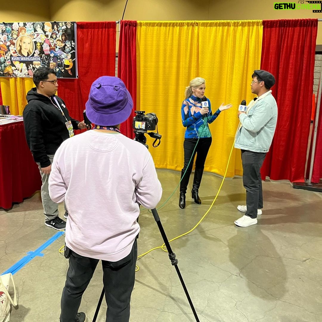 Kari Wahlgren Instagram - 💗A huge heartfelt thank you to everyone at @anime_los_angeles. It was a wonderful weekend and I loved seeing all of you! Here’s hoping we can do it all again next year. PS - huge shoutout to @thekit for my GORGEOUS shirt. I got so many compliments on it today! 😍 #anime #convention #autographsigning #voiceover #fandom #cosplay Long Beach Convention and Entertainment Center