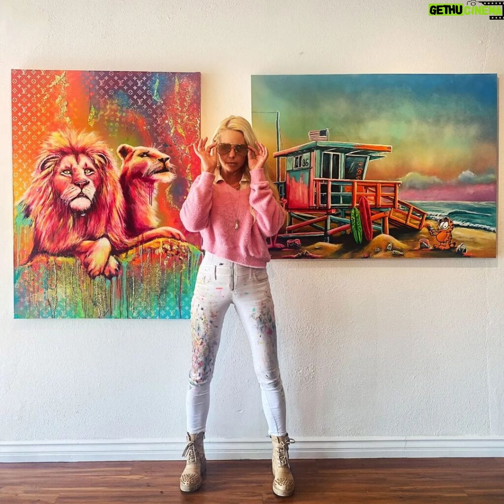 Karin Brauns Instagram - Fresh new originals up for sale at the gallery @colorfulsinartgallery, not a local? DM for inquiries . . . . . #artgallery #art #artist #gallery #manhattanbeach #pet #lovepet #sale #social #beach #popart #fineart #dog #life #business #redondobeach #laart #lion #lionart #artist #artforsale #acrylicpaint #paintingart #etsy #colorfulsinartgallery #karinbraunsgallery #karinbrauns #beachart Manhattan Beach, California