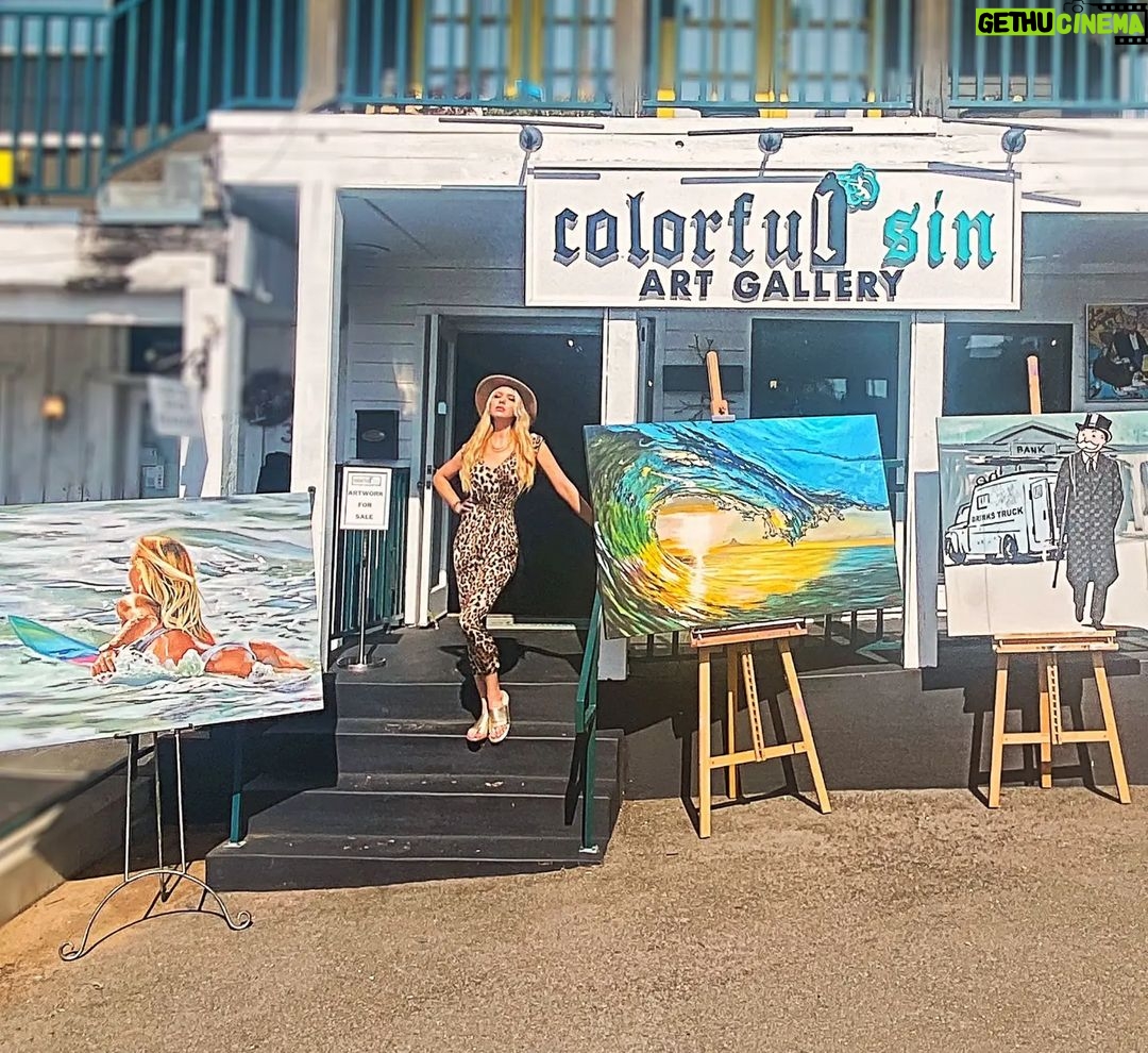 Karin Brauns Instagram - Weekend vibes at the gallery. Now open! @colorfulsinartgallery 350 N Sepulveda suite #4, Manhattan Beach, California, 90266 . . . . . . . #artist #artwork #artoftheday #instaart #arte #contemporaryart #creative #gallerywall #artwork #painting #artistsoninstagram #actress #model #hollywood #artistlifestyle #beauty #californiaadventure #movie #instagood #artgallery #wallclimbing #acting #actresslife #art #photooftheday #newgallery #losangeles #sinistermonopoly #karinbrauns