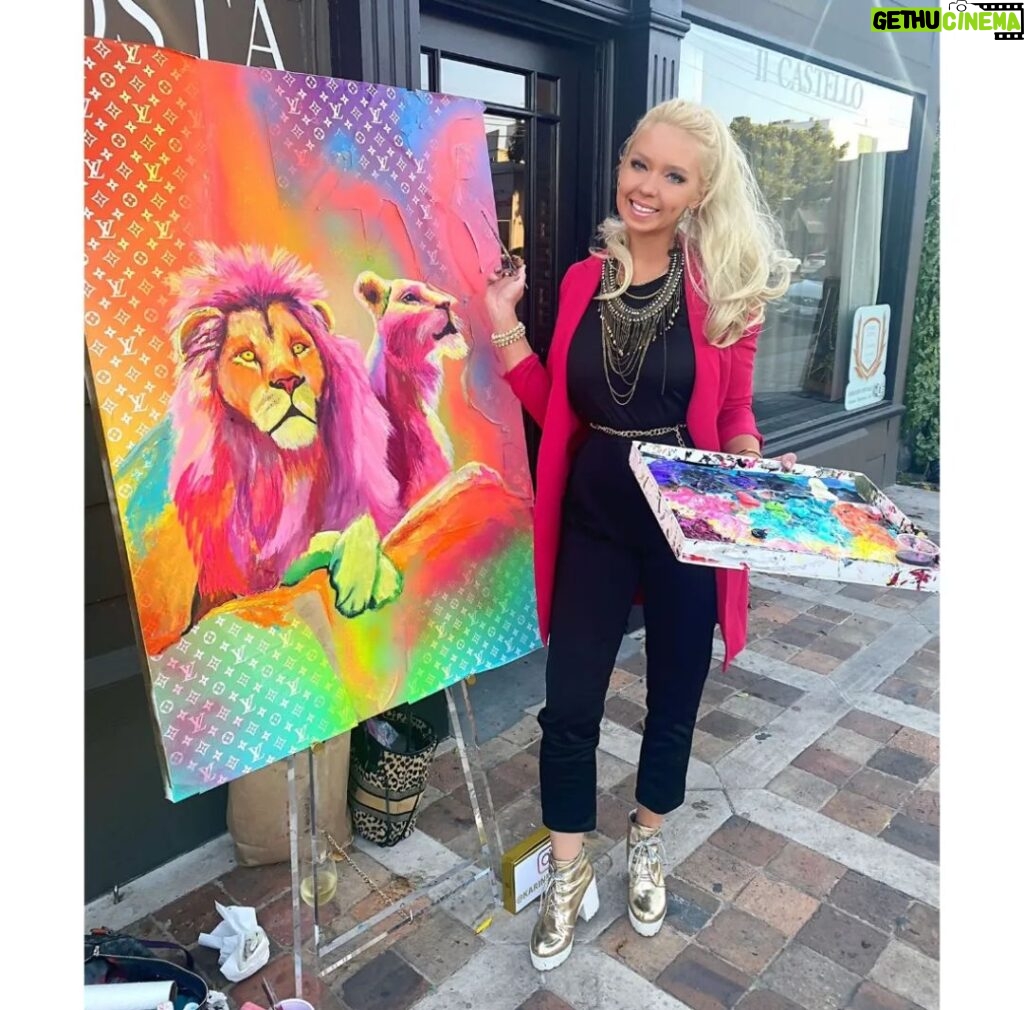 Karin Brauns Instagram - Another Faboulus event at @sandracoastala1 & another new painting in the making 💕 . . . . . . . #fineart #interiordesign #legendsofdesign #lacienega#lcdqla #liveart #popart #fineart #art #artist #artworld #painting #paintinglive #sandracosta #westhollywood #artlife #liveshow #lacienega #vintagestyle #fashionstyle #fashionnova #theartistsway  #weekendvibes #lifestyle #artoftheday  #sundayfunday #painter #paintings  #live #karinbraunsgallery  #karinbrauns La Cienega Boulevard