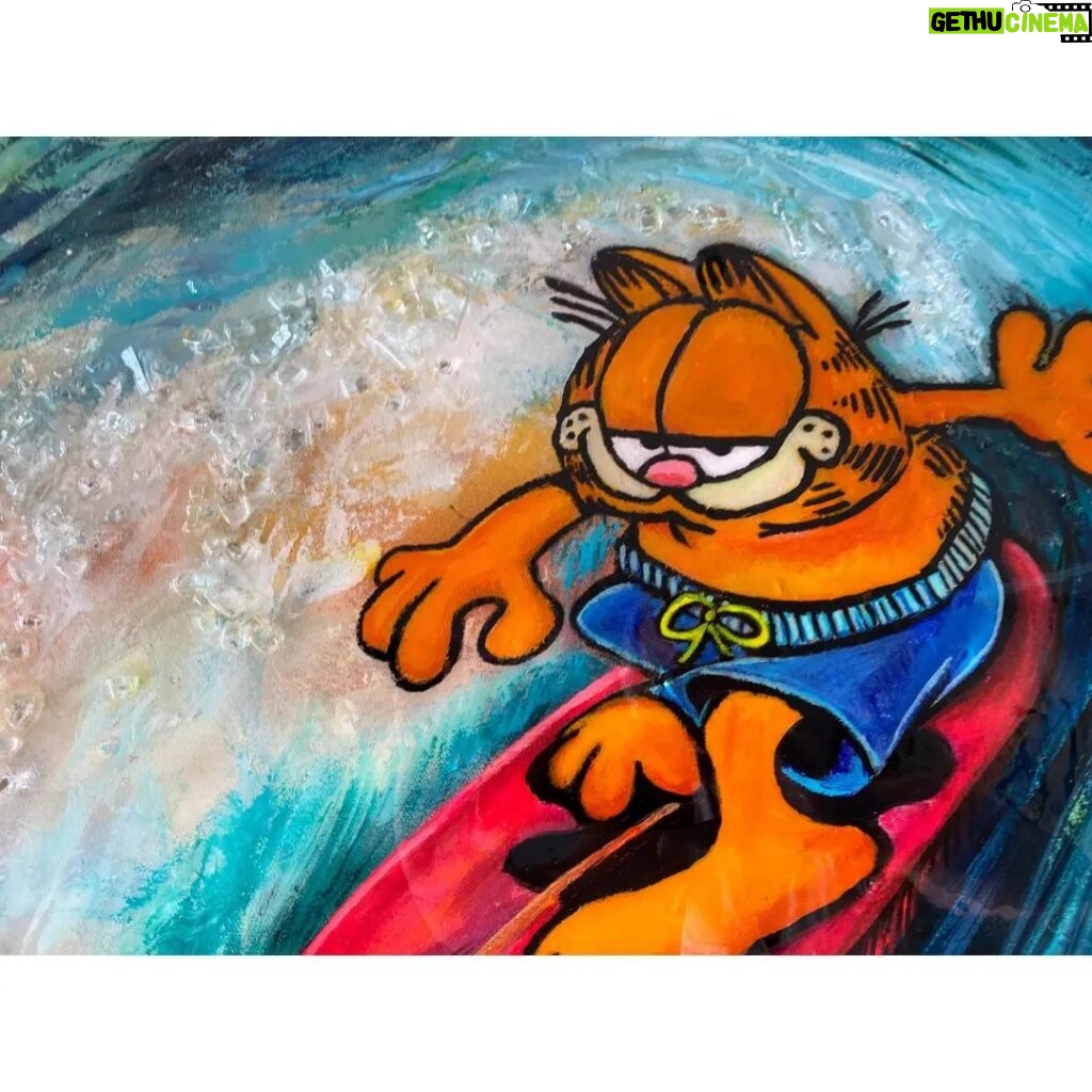 Karin Brauns Instagram - "Party Wave" 48×36 Available for sale DM for inquiries . . . . . . . . #artworld #artlife #artgallery #artoftheday #artist #artstudio #garfield #artistsoninstagram #artforsale #pinkpanther #garfieldlovers #artwork #artiststudio #catstagram   #garfieldcat #california #manhattanbeach #manhattan #losangeles #pinkpanthercartoon #sepulveda #fishart #surfing #popartists #seaart #sinistermonopoly #karinbrauns Manhattan Beach, California