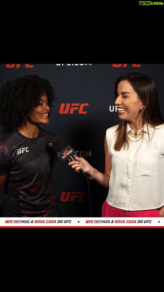 Karine Silva Instagram - Mais um trecho da minha entrevista com a maravilhosa @vevyrodrigues . Falando um pouso sobre a importância de ter um acompanhamento psicológico. Inclusive, deixa-me agradecer ao meu Psicólogo Esportivo Dr. @marcoantoniodossferreira , que é a chave principal do meu foco e disciplina mental. #ufcbrasil #UFCVegas74 #ufcfightpass #ufcfightnight #ufclasvegas #vegas #lasvegas #band #ufcnaband #killerkarine #karinekiller Las Vegas, Nevada