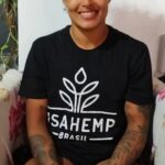 Karine Silva Instagram - Fala Galera... SUPER NOVIDADE!!! Saiu meu link da @medicalhempbrasil para que vocês possam estar tirando suas dúvidas sobre a Cannabis Medicinal, além de adquirir os produtos da @brasilusahemp . Então usem sem moderação, acessem o link, perguntem, conheçam e descubram os benefícios da Cannabis Medicinal. Link Fixo na Bio Qrcode + link nos destaques. Obrigada @brasilusahemp @corina_usahemp @medicalhempbrasil @lebiasi #cannabidial #usahemp #medicalhemp #medicinacannabica #cannabica #medicinamilenar #tdah #autism #doencascronicas #cbd #paingel #medicinaalternativa #ansiedade #insonia