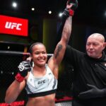 Karine Silva Instagram - Wow! Karine Silva le ganó por sumisión en el primer round a Ketlen Souza en UFC VEGAS 74. Y obtuvo su séptima victoria consecutiva,felicitaciones @karine_killer_ufc Espero que no sea una lesión grave de @ketlenesquentadinhaofc 🙏 SIGANME Y DALE LIKE, PARA MÁS CONTENIDOS, META 2000 SEGUIDORES: @adicto_al_ufc #ufcvegas74 #ufcfightnight #kaikarafrance #amiralbazi #ufcapex #ufc #ufcespañol #ufcbrasil #ufceurope #ufcrussia #mma #mmaenespañol #alexcaceres #danielpineda #jessebutler #jimmiller #victoraltamirano #timelliott #karinesilva #ketlensouza #abubakarnurmagomedov #ufcvegas75 #ufcvegas76 #ufc289 #ufc290 #ufc291 #karinesilva #ketlensouza #flyweight #womanfight #submission #juijitsu UFC APEX