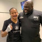 Karine Silva Instagram - Que satisfação poder encontrar meu amiguinho @that_damn_tate , apesar dele não fazer as minhas mãozinhas hoje, ele fez na minha estréia e segundo ele é a menor mão que ele já fez no UFC. What a pleasure to be able to meet my little friend @that_damn_tate , although he didn't do my little hands today, he did on my debut and according to him it's the smallest hand he's ever done in the UFC. Foto de 04/05/22 e 22/04/23 #ufcbrasil #ufcfighter #ufcfightnight #ufc #ufcfightnight #lasvegas #ufcvegas71 #ufcfigthpass #ufcfightnight #ufcvegas