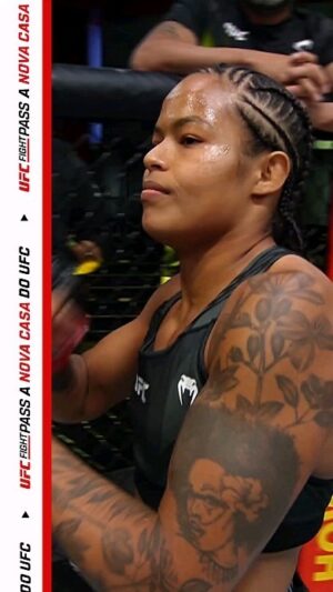 Karine Silva Instagram - Assine o @UFCFightPassBR e assista à minha luta do próximo sábado (22/04) ao vivo e na integra!

🔗  LINK NA BIO

Click aqui https://ufc.ac/KarineSilva e não perca nenhum #UFC.

#UFCBR #ufc #ufcfightnight #ufcbrasil
