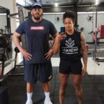 Karine Silva Instagram - Depois de 2 horas de recovery com a @performancerecoverycwb foi hora de encarar a Preparação Física com o @tfpatrickcardoso na academia @basecorporal .Treino de força subindo carga . Hj terra e agachamento com 160 kg. É ÓBVIO que quando chegar em casa além do banho normal, vou precisar de um banho de PAIN GEL da @brasilusahemp 💚🌿 RECOVERY: @performancerecoverycwb PREPARAÇÃO FÍSICA: @tfpatrickcardoso ACADEMIA: @basecorporal MEDICINA CANABINOIDE: @brasilusahemp Representante: @lebiasi #preparacaofisica #patrickcardoso #treinodeforça #basecorporal #basecorporalfitness #patrickcardosopreparadorfisico #recovery #recoveryperformance #performacerecovery #medicinacanabinoide #usahemp #usahempbrasil #paingel #paingelusahemp #cbd Curitiba, Paraná
