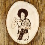 Karine Silva Instagram - Repost• @goble_ufc_cards So proud of our daughter @arials_art !! A beautiful woodburning of @karine_killer_ufc !! * Future Flyweight Champion! * We bought Arial the woodburning tools 4 years ago, when Arial was 10. Within a year, she had saved her own money and bought professional equipment. Countless hours of dedication followed and the results speak for themselves. WOW!! Several UFC fighters and one BKFC champion have Arial's woodburnings in their homes! Well done daughter.. Lacinda and I are very proud... your brother Paul is too!! - Robert Tão orgulhosa da nossa filha @arials_art !! Uma bela queimadura de @karine_killer_ufc!! * Futuro Campeão Peso Mosca! * Comprámos as ferramentas de queima de madeira para Arial há 4 anos, quando Arial tinha 10 anos. Em um ano, ela poupou o seu próprio dinheiro e comprou equipamento profissional. Inúmeras horas de dedicação seguidas e os resultados falam por si... UAU!! Vários lutadores do UFC e um campeão do BKFC têm as queimaduras de Arial em suas casas! Muito bem filha... Lacinda e eu estamos muito orgulhosos... seu irmão Paul também é!! - Roberto #woodburning #pyrography #pyrographyart #art #daughter #proudparents #ufc #warrior #fighter #mma #brazilmma #Brazil #bjj