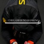 Karine Silva Instagram - Queria compartilhar com vocês essa enorme alegria que estou sentindo nesse momento.... GALERA AGORA MEU NOME TEM UM NUMERO NA FRENTE, #15 NO RANKING. Obrigada a todos que fazem parte dessa caminhada... Devagar estamos chegando. MÚSICA: Nóiz MÚSICO: @emicida MESTRE: @gileribeirobjj MATE: @jonatanmaloqueiro / @ctsantafe_team PREPARADOR FÍSICO: @tfpatrickcardoso ACADEMIA: @basecorporal /@lucas_casanova82 PSICÓLOGO ESPORTIVO: @marcoantoniodossferreira NUTRICIONISTA: @lucasgossling MÉDICO: @drmozartmorais EXAMES: @xleme.oficial DENTISTA: @dradianadepaula PROTETOR BUCAL: @hannibalprotetorbucal RECOVERY: @performancerecoverycwb / @andremiskalo MASSOTERAPEUTA: @terapiascezarnicolotti / @cezarnicolotti MEDICINA CANNABICA: @brasilusahemp / @medicalhempbrasil PRODUTOS NATURAIS: @emporio.topmix /@priscilla_carteri SUPLEMENTO NATURAL: @byounatural SUCOS E SALADAS: @sucos.sa.curitiba / @luis_dodl BALDINHO: @raphaelauad / @mmahoje TATUADOR: @diegorausis / @the_red_fox_tattoo ALIMENTOS DA DIETA: @vapza INGLÊS: @myliveplus / @andrebueno93 / @rhii_cruz #ufcboston #ufc #ufc292 #karinekiller #karine_killer_ufc #boston #brasil #massachusetts #ufcbrasil #ufcfightpass #ranking #rankin