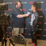 Karine Silva Instagram - Me enviaram um pedacinho da live que o @ag.fight fez no dia 09/01 e vim compartilhar com vocês de como foi a experiência do @odiegoribas ao me conhecer e a primeira impressão que ele teve da minha pessoa 🤣🤣🤣👊🏾✊🏾. Obrigada pelo carinho #ufc #ufc229 #ufcfightpassbr #ufcbrasil #karinekiller #karinekillerufc #agfight