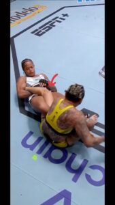 Karine Silva Instagram - Nasty first round Leglock finish! Karine Silva violently submitted Ketlen Souza at UFC on ESPN 46 with a rather unique leg lock at just 1:45 of the opening round. Name this Leg Lock below👇 💭 • Content belongs to @ufc @espn Video Submitted by @alex10patl ✔️Invite us to COLLAB on your Leglock Content ✔️FOLLOW for more! 🔘 @assassinsapparel 🔘 @leglockassassins #leglock #bjj #jiujitsu #brazilianjiujitsu #mma #leglocks #grappling #heelhook #nogi #jiujitsulifestyle #bjjlifestyle #assassinsjiujitsu #bjjlife #submissiongrappling #submission #wrestling #repost #leglockynow #leglocksdontwork #martialarts #ufc #judo #adcc #footlock #anklelock #kneebar #ibjjf #training #life #leglockassassins 🦵🏼 🔒 🥷🏽