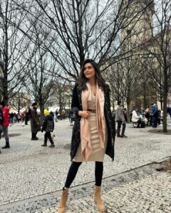 Karishma Tanna Instagram - Cold Prague vibes ⭐️❤️ #czechrepublic #prague #love #travel