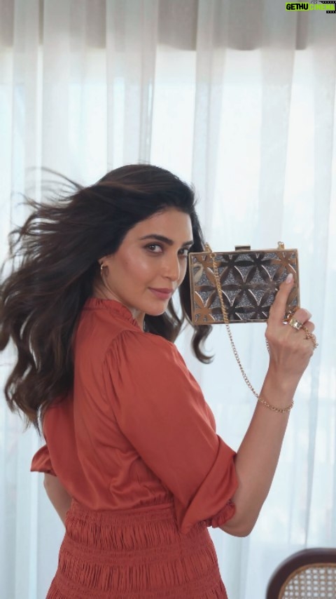 Karishma Tanna Instagram - Karishma knows it best! This Valentine's Day, be sure with Caprese! Shop a Caprese Bag, DM @capresegirl the bill and get a chance to win a romantic date on Caprese! #YourLoveNote #LoveCaprese #CapreseBag #CapreseGirl #Caprese #ValentinesDay