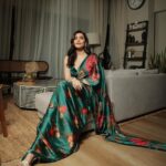Karishma Tanna Instagram - Saree love ❤️ #sunday #potd #saree Saree @ri_ritukumar Jewellery @dhanrajjewellers Stylist @stylebysaachivj Team @styledbynikinagda