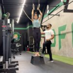 Karishma Tanna Instagram - I am working On myself, By myself , For my self. Shoulder and scapula injury , knee injury but show must go on 👍 @coachsalmanshaikh #reels #reelsinstagram #karishmatanna