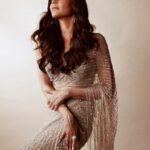 Karishma Tanna Instagram - I love it , I draped it 🧡 Outfit @falgunishanepeacockindia Stylist @sukritigrover Jewellery- @razwada.jewels @karishma.joolry Make up @makeupbyshefali.s Hair @shefali_hairstylist.81 Click @pehelaggarwal