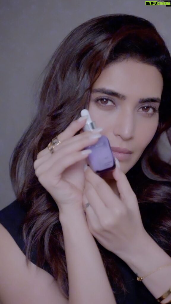 Karishma Tanna Instagram - #Ad I am Unstoppable, Never compromising, Never settling for less. I am infinitely and #AbsolutelyMe with Lakmé Absolute Youth Infinity range. And when my skin feels young, I feel empowered. The Pure Retinol C Complex revitalizes the skin, giving me a youthful radiance. I am #AbsolutelyMe with @lakmeindia ✨ #Lakmé #LakméIndia #Lakme
