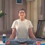 Karishma Tanna Instagram - #Ad Unlocking the secret to my radiant morning! Ahaglow Facewash is an essential part of my skincare routine. #ItReallyWorks for me. When are you trying it? Use my code AHAGLOW on 1mg to get 5% discount ! https://bit.ly/3ujTJYc #Ahaglow #GlowBombs #SkinCare #itreallyworks