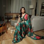 Karishma Tanna Instagram - Saree love ❤️ #sunday #potd #saree Saree @ri_ritukumar Jewellery @dhanrajjewellers Stylist @stylebysaachivj Team @styledbynikinagda
