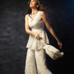 Karishma Tanna Instagram - 🖤 Outfit- @mishruofficial Jewellery- @yuvaanjewels Juttis - @fizzygoblet Styled by- @sukritigrover Styling Team - @vanigupta.23 Hair @shefali_hairstylist.81 Click @priyankknandwana