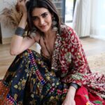 Karishma Tanna Instagram - The gujjuness in me ❤️ Outfit @annus_creation Jewellery @azotiique Styled by @stylebysaachivj Assistant @styledbynikinagda