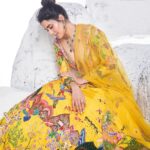 Karishma Tanna Instagram - Magazine: @culturedwedding Managing Editor: @yadav_manjeet Business Head: @divyanijain1925 Stylist: @juhi.ali Photographer: @tejasnerurkarr Make-up: @makeupbyvishakha Hair: @shefali_hairstylist.81 Outfit: @anishashettyofficial Jewellery: @ranisaajewellery Videographer: @cinegraphi Co-ordinated by: @nadiiaamalik