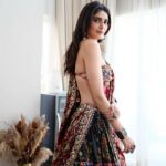 Karishma Tanna Instagram - The gujjuness in me ❤️ Outfit @annus_creation Jewellery @azotiique Styled by @stylebysaachivj Assistant @styledbynikinagda