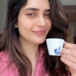 Karishma Tanna Instagram - Coffee love 🧡 #reels #reelsinstagram #love #morning