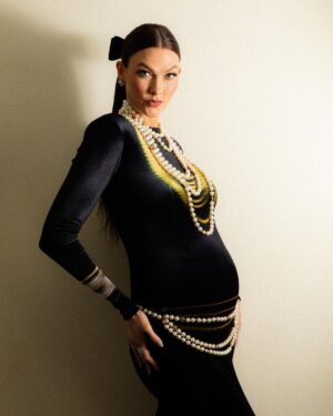 Karlie Kloss Kushner Instagram - baby’s first Met