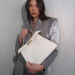 Karlie Kloss Instagram - always on me @fendi peekaboo 🔘 #FendiPeekaboo #InLoveWithMyPeekaboo #Fendi