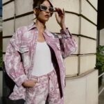 Karlie Kloss Instagram - playing in pink