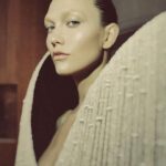 Karlie Kloss Instagram - @danielroseberry made my return to runway more than just a fever dream. It’s been years since I last walked in a couture show and it was as awe inspiring as my first season 16yrs ago, and yet somehow felt like coming home. 🥰 Witnessing first hand the boundless creativity and brilliance of the teams behind the scenes, never gets old. Daniel, thank you for your infinite imagination and kindness, it’s truly what brings this all to life. And to @patmcgrathreal and @guidopalau thank you for transforming us into otherworldly creatures, @piergiorgio @brookelpace and @_mariechaix_ for including me in this breathtaking lineup, and the @schiaparelli atelier team for your unparalleled craftsmanship. A show I will never ever forget 🖤