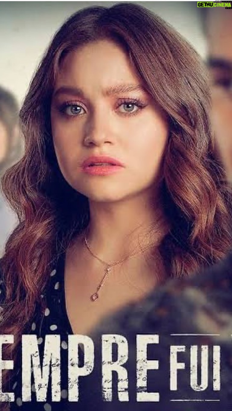 Karol Sevilla Instagram - “Amigoooooos La espera terminó 🤩 Ya está disponible la temporada 2 de #SiempreFuiYo en #DisneyPlus ¿Ya la vieron?” 🔍❤️🩹🏝️