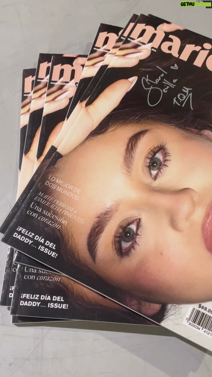 Karol Sevilla Instagram - ¡GIVEAWAY SORPRESA! 🚨 Te tenemos buenas noticias, una segunda oportunidad para poder ganar una revista firmada por @karolsevillaofc ¡Y esta vez habrá 8 ganadores!✨ Participar es muy sencillo solo tienes que:
- Darle me gusta a esta publicación. ❤️ - Seguir las cuentas de @maccosmetics_mex , @karolsevillaofc y @marieclaire_la ✅ - Dejar en los comentarios a 3 amigos que aman el maquillaje igual que tú. 💄 ¡Para más probabilidad de ganar comparte este post en tus historias etiquetando a @maccosmetics_mex , @karolsevilllaofc y @marieclaire_la ! Tienes hasta el 26 de junio para participar. Válido solo para CDMX. ¡Mucha suerte! ✨