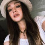 Karol Sevilla Instagram - hola soy yo de nuevo! ✌🏼😏