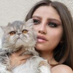 Karol Sevilla Instagram - Ando vendiendo el gatito de mi mamá!! JAJAJAJAJAJA 🐱🤣🫶🏼
