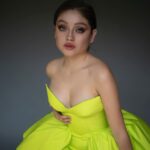 Karol Sevilla Instagram - Este vestido es lo más hermoso del mundo! Obvio es de @hm 💚💚 Y obvio el foto es del mejor @alejandro.vieytes
