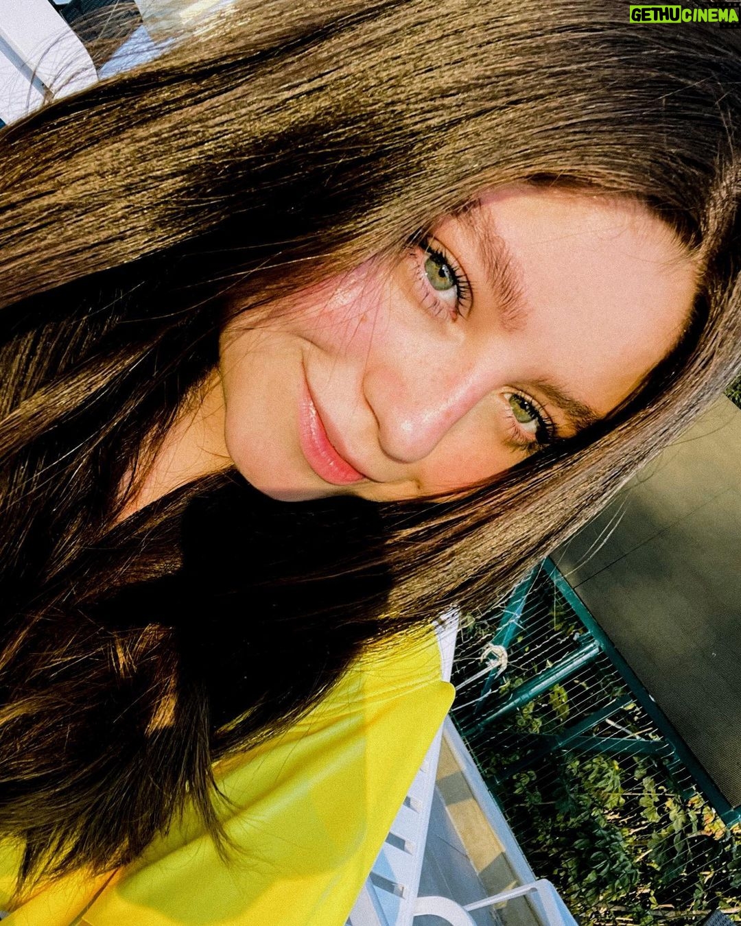 Karol Sevilla Instagram - β¨π«ΆπΌβοΈ π